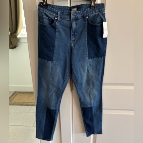 Martha Stewart Classic Blue Jeans - Picture 1 of 6